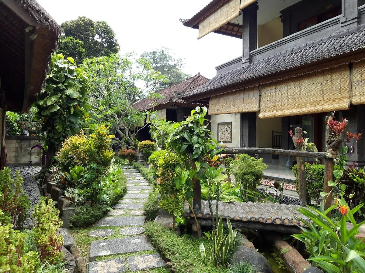 *** Guest house Liyer Spirit House Hotel Ubud  Indonesia