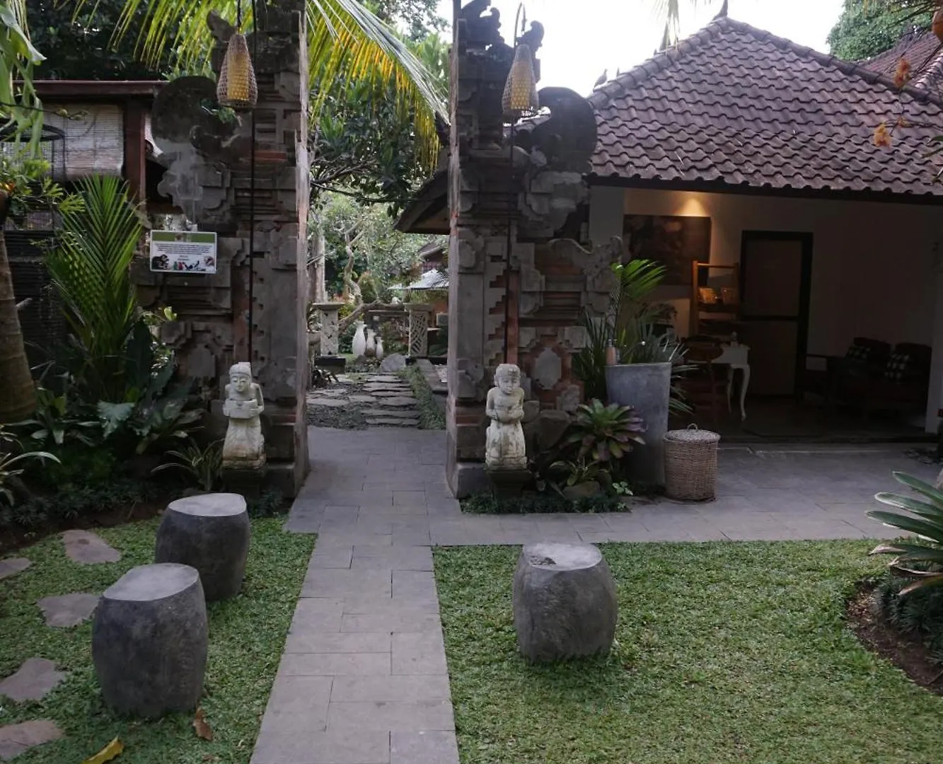 Liyer Spirit House Hotel Ubud  3*, Ubud (Bali)