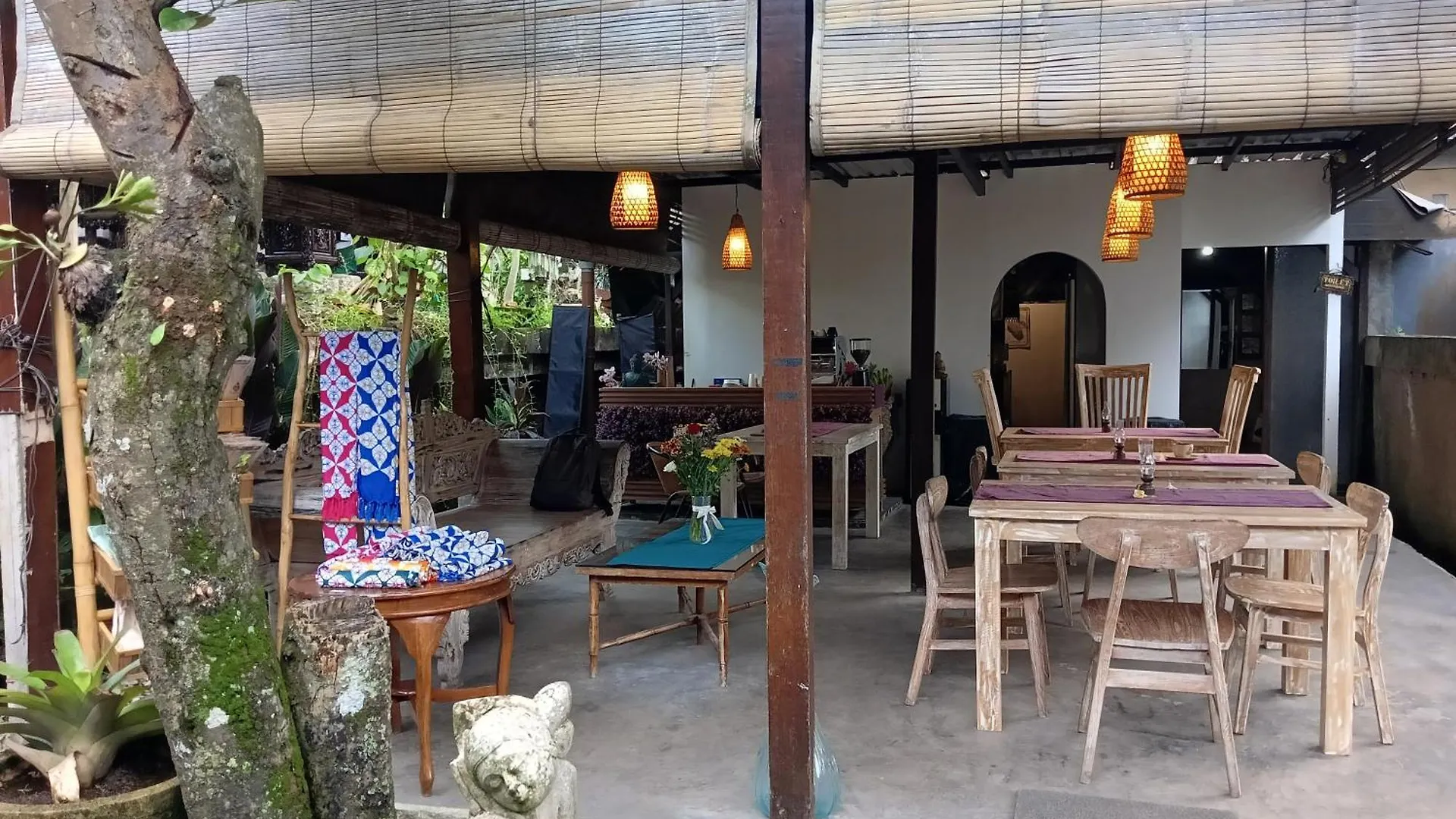 *** Guest house Liyer Spirit House Hotel Ubud  Indonesia